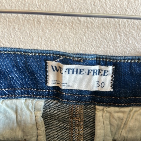 We The Free Mini Skirt Denim Dark Blue Side Zip Closure Stretch Womens Size 30 - Picture 10 of 15